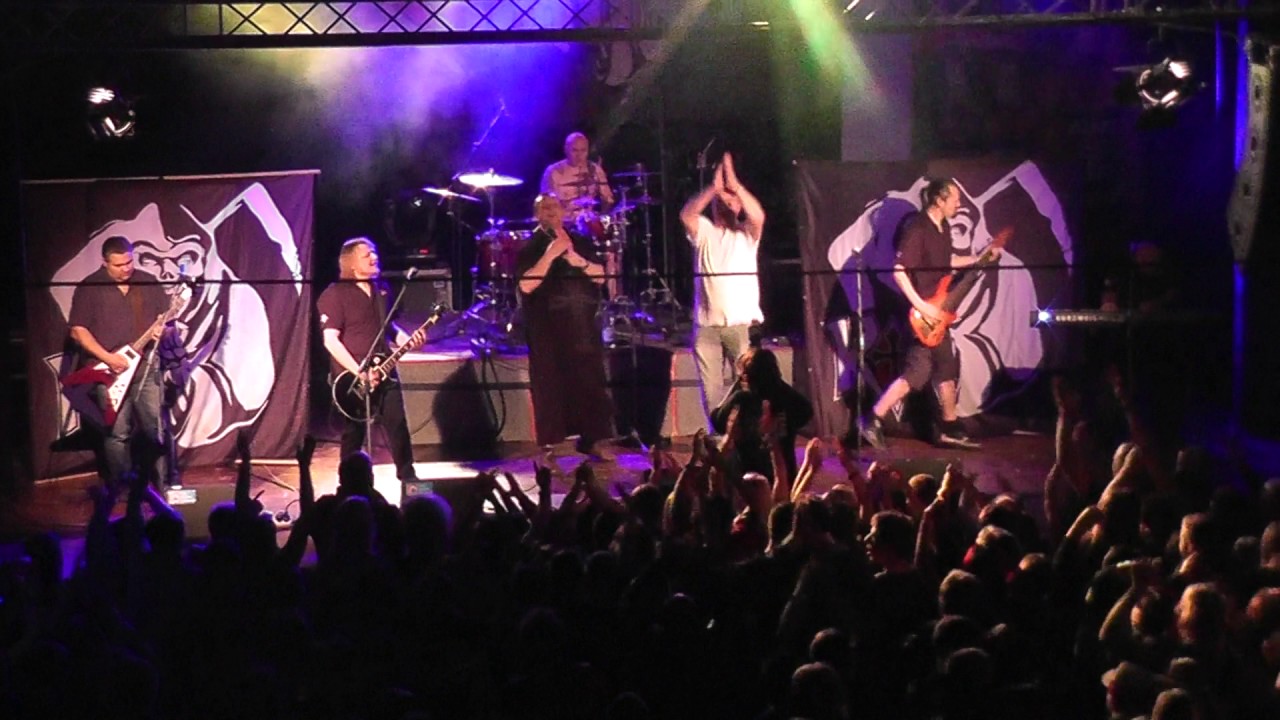 Rock is not Dead KOMUNÁL Je to zlý - feat. Tonda Rauer ( live UO) - YouTube