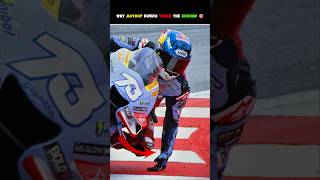 Why MotoGP Rider&#39;s touch the ground 🎯 || #Shorts #bike