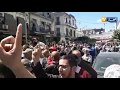 إنطلاق المئات من المواطنون إلى مقبرة سيدي امحمد سيرا على الأقدام بشعار..عليها نحيا وعليها نموت