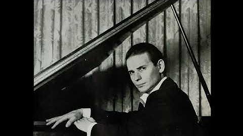 Byron Janis plays Chopin's Ballade No. 1 Opus 23 (1952 rec.)