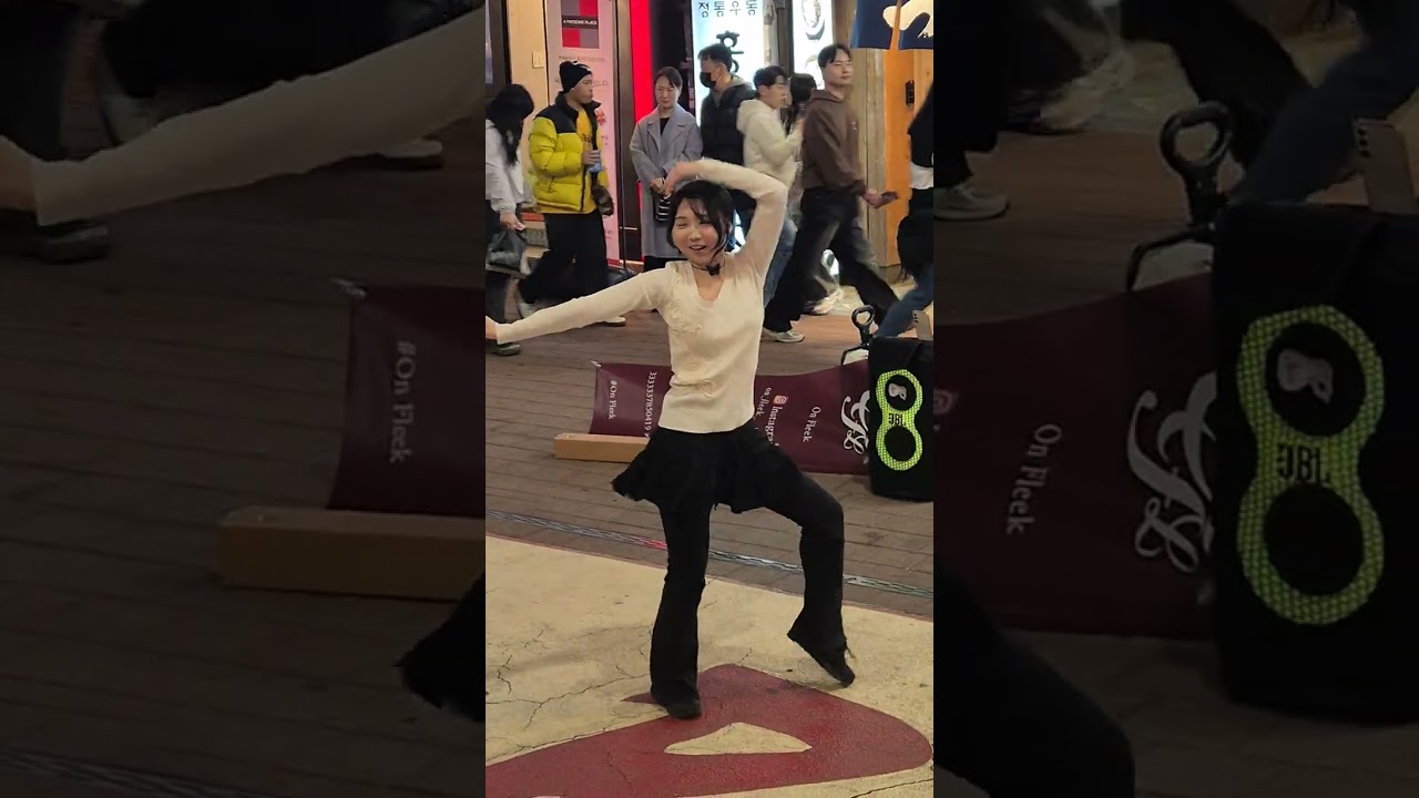 20260301 185108 #온플릭 홍대 버스킹 #onfleek Hongdae Busking