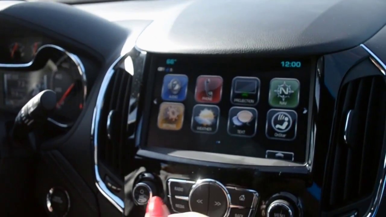 2017 Chevrolet Cruze Hatch - Fast Facts Onstar / Navigation - Tips