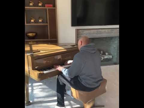 dr-dre-still-d.r.e-piano