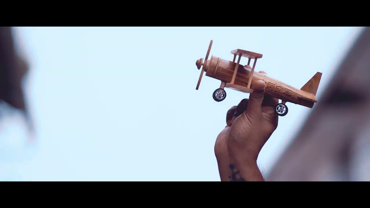 Confident Travel Advt