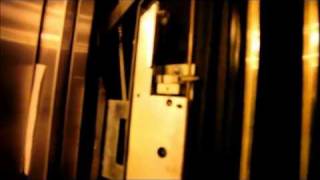 Abandoned Nanuet Mall Montgomery Hydraulic Elevator Door System Demonstration