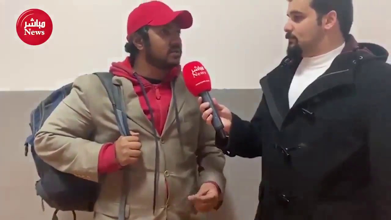 فيديو لا يصدق مشرد كويتى ينام فى الشارع ويسأل من الناس لكى يأكل ويشترى علاج