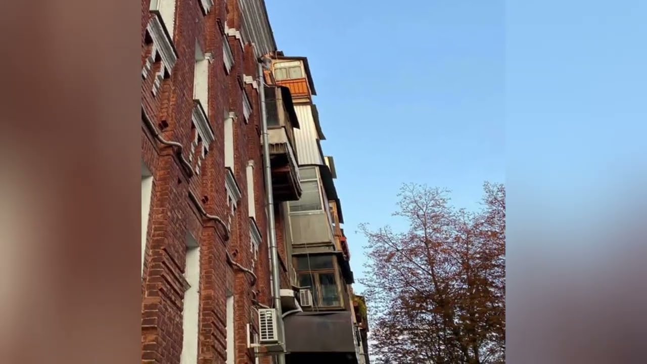 MaplY - Autumn clock