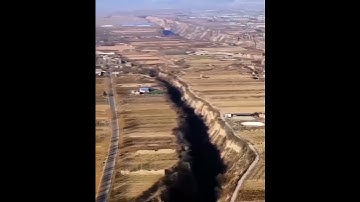 Türkiye, Syria 6 February 2023 earthquake - 350 kilometre long Earth