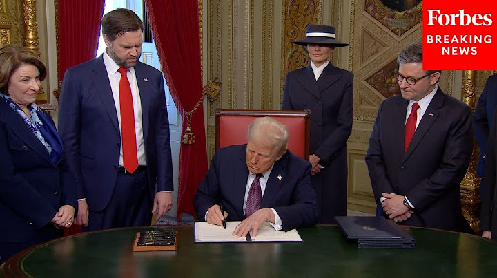 BREAKING NEWS: President Donald Trump Signs His First Executive Orders At The Capitol