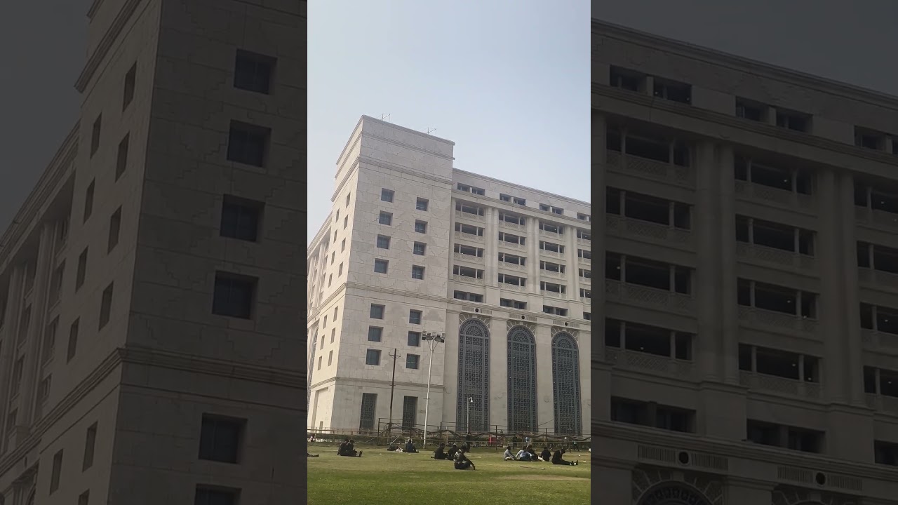 Allahabad Highcourt Advocate's Chambers and parking building 