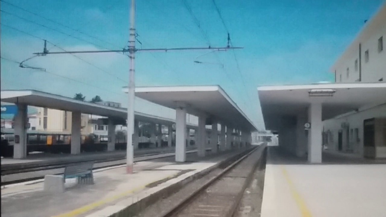 ANNUNCI ALLA STAZIONE DI FROSINONE