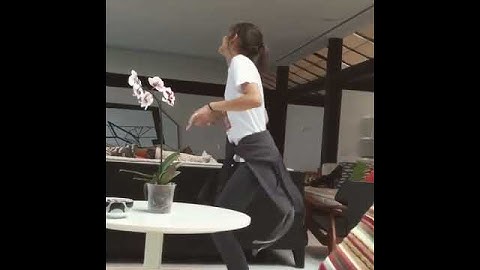 Zendaya dancing to Controlla by Drake