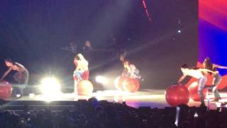 Revival Tour 06012016 Barclays Center - Kill'em With Kindness - Selena Gomez