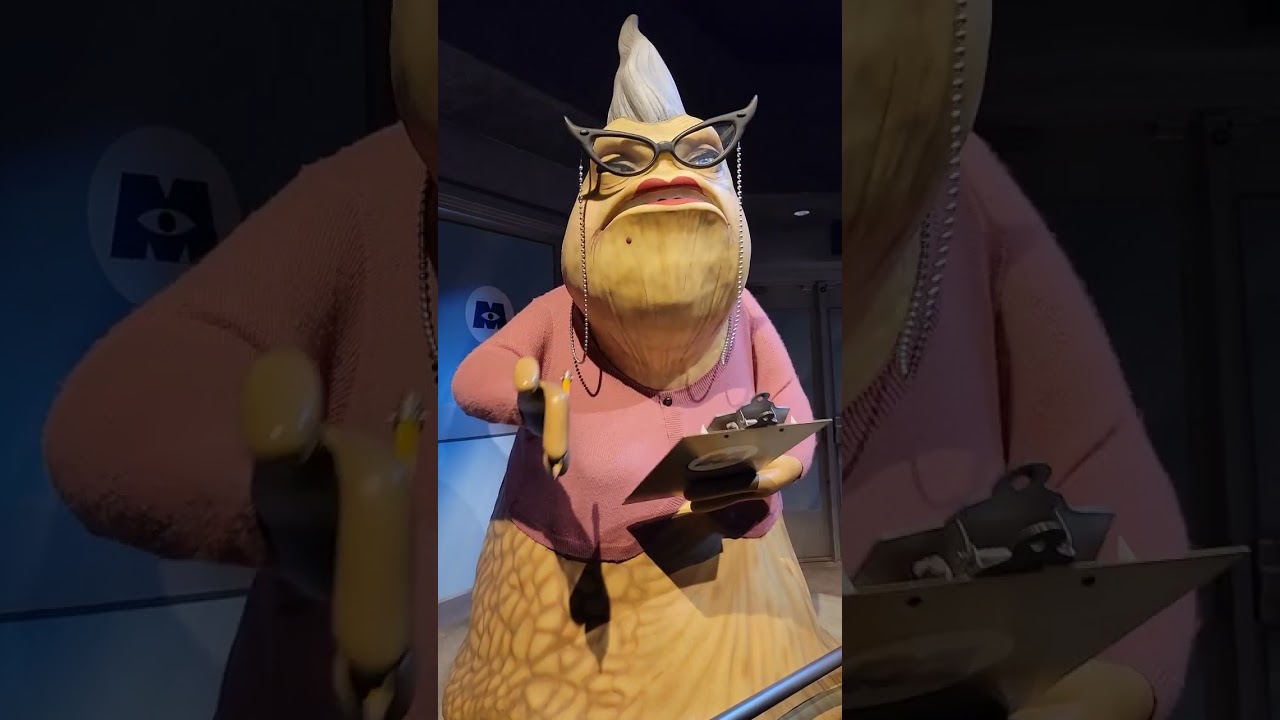 Roz from Monsters Inc - Disney California Adventure - YouTube