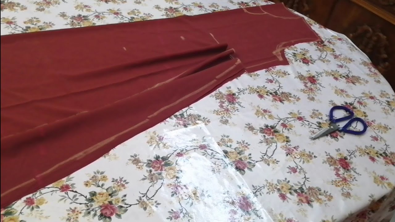 فستان ب #كسرات من الجنب