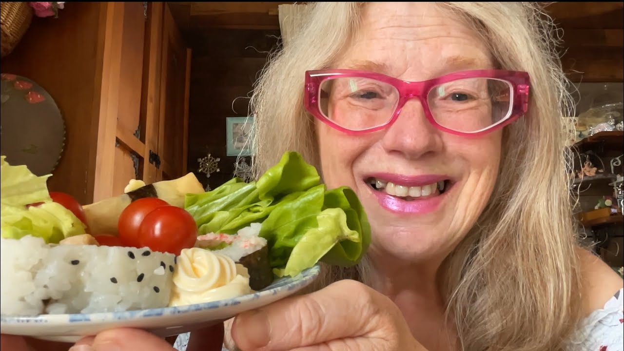 Cosy ASMR 🕊️✨ Sushi  Let’s Enjoy Eating Together 🍱 ✨