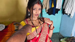 रेड कलर वाली साड़ी राधा को पसंद है मुझे नहीं