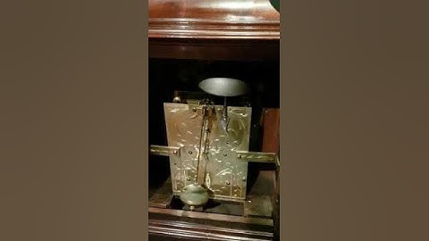 Mahogany double fusse bracket clock