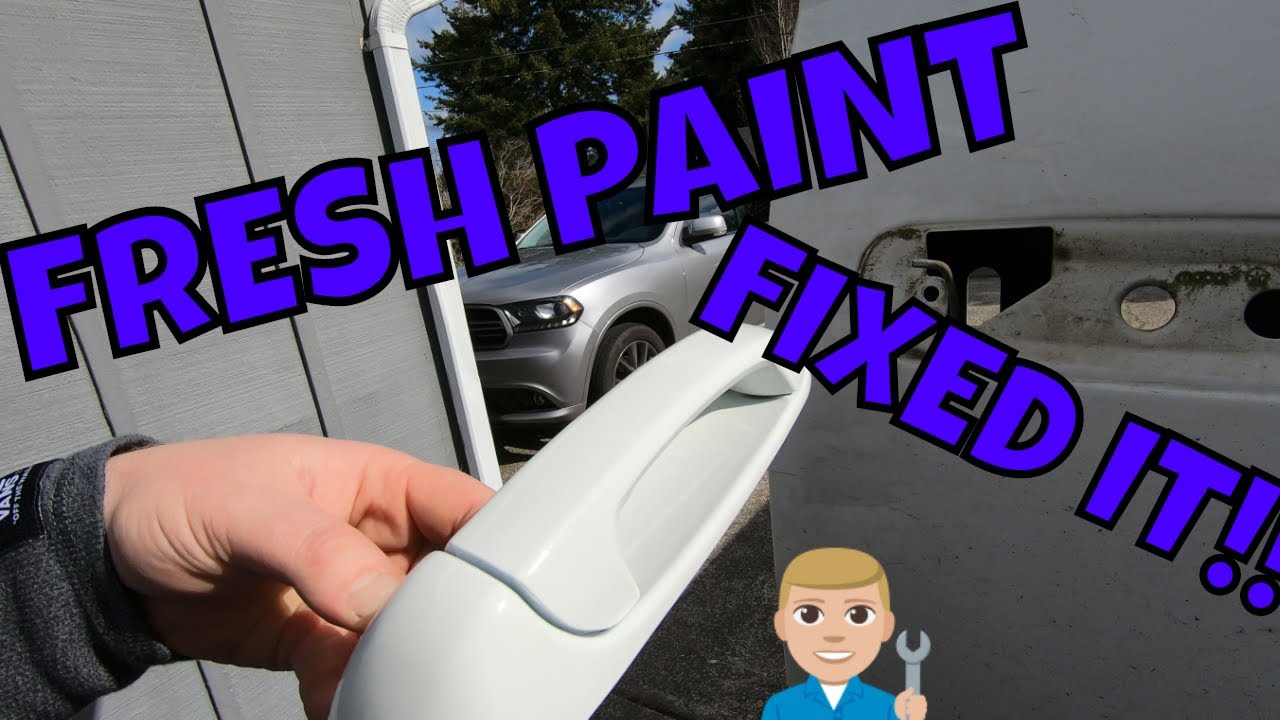 Подбор цвета и замена сломанной дверной ручки.