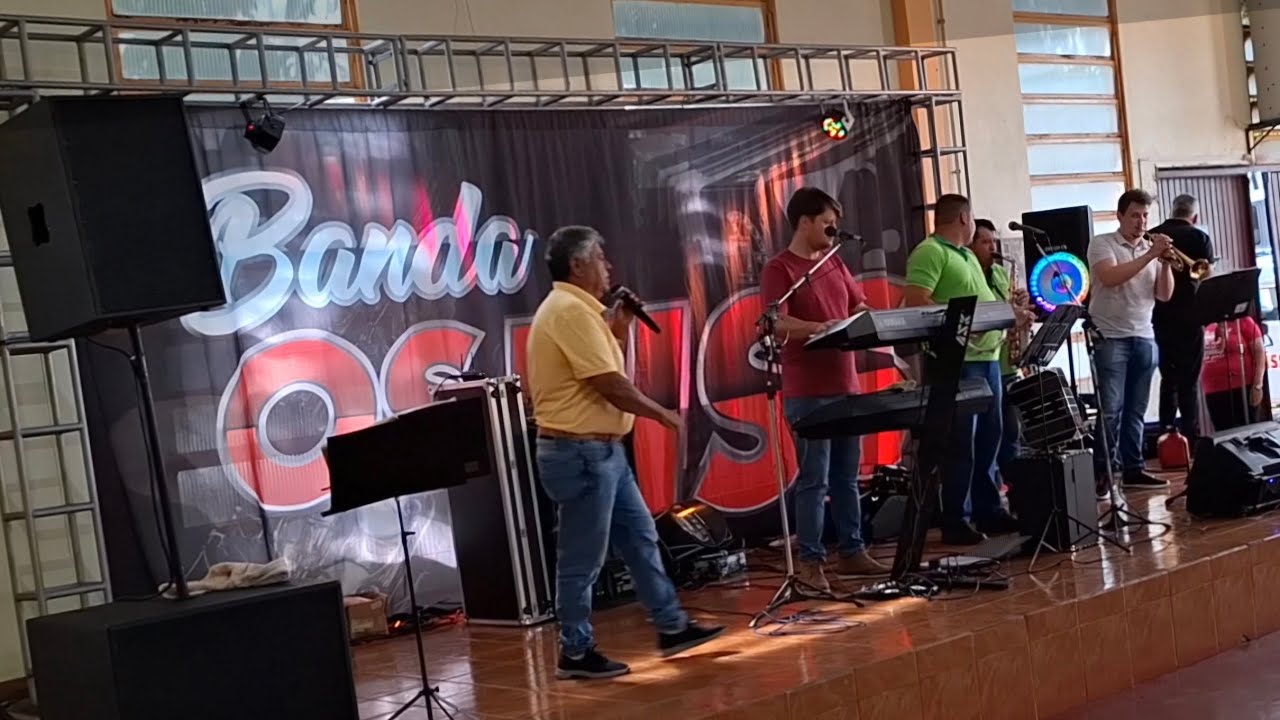 Banda Os Fiss Matinê em Centro Novo 