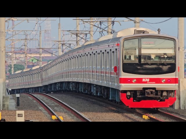 Stasiun Manggarai Lantai Atas: Kompilasi KRL Commuter Line [4K] | JR 205, TM 6000 class=