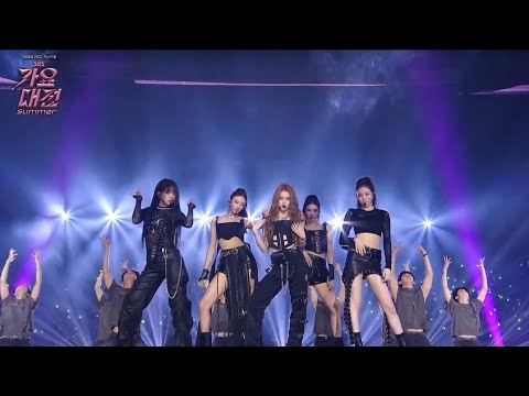Meovv Hands Up Performance At SBS Gayo Daejeon 2025 Day 1