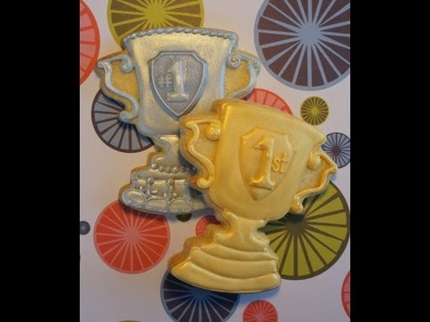 Cookie decorating - Award cookies (medal, ribbon & trophy)