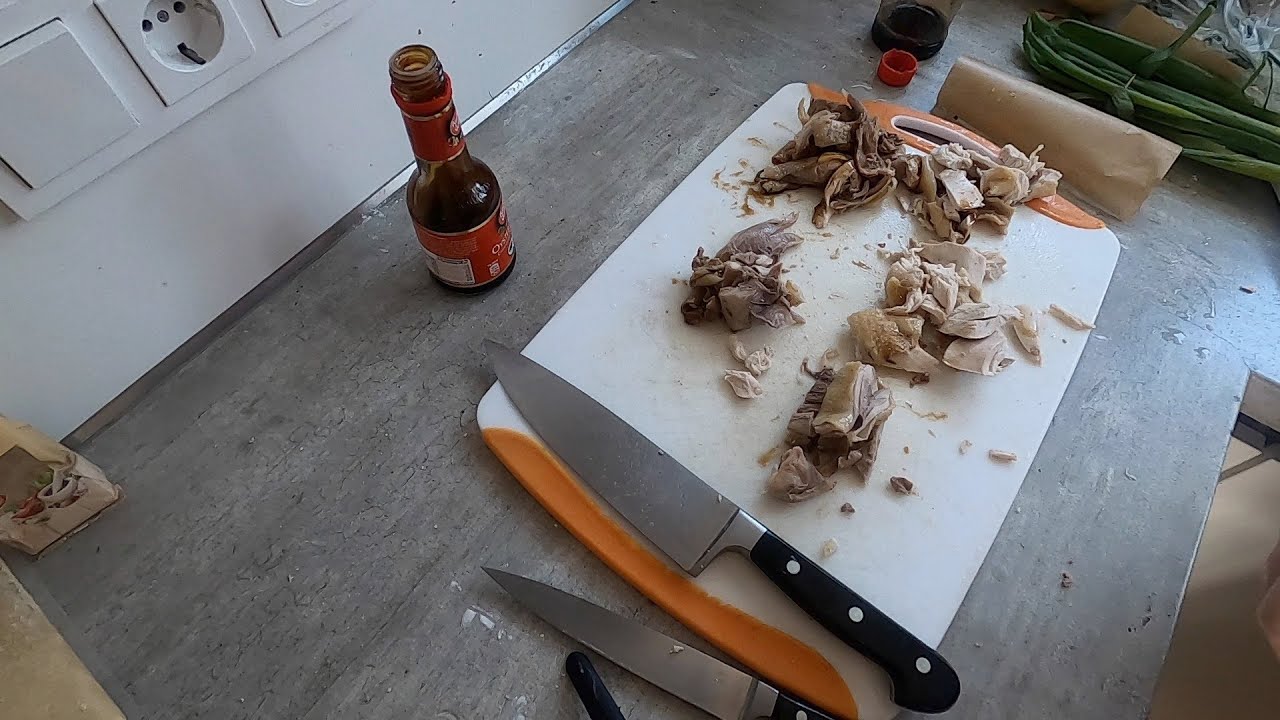 Mie Ayam 2: Kuah dan ayam (Broth and chicken) - YouTube