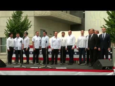 თავდაცვის მინისტრი ამერიკის დამოუკიდებლობის დღისადმი მიძღვნილ ღონისძიებას დაესწრო