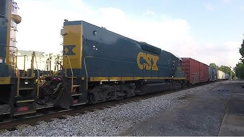 Slug/Slug Mother Set on CSX Local M781