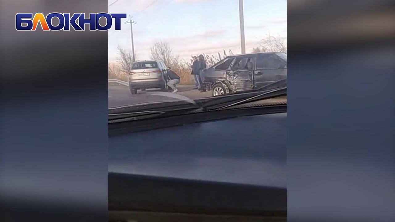 «Шкода» и ВАЗ-2114 не поделили разворот на кольце в районе «Пятого ...