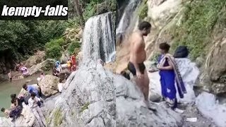 কমট জলপৰপত, Romantic Bath At Kemty Waterfall Uttarakhand