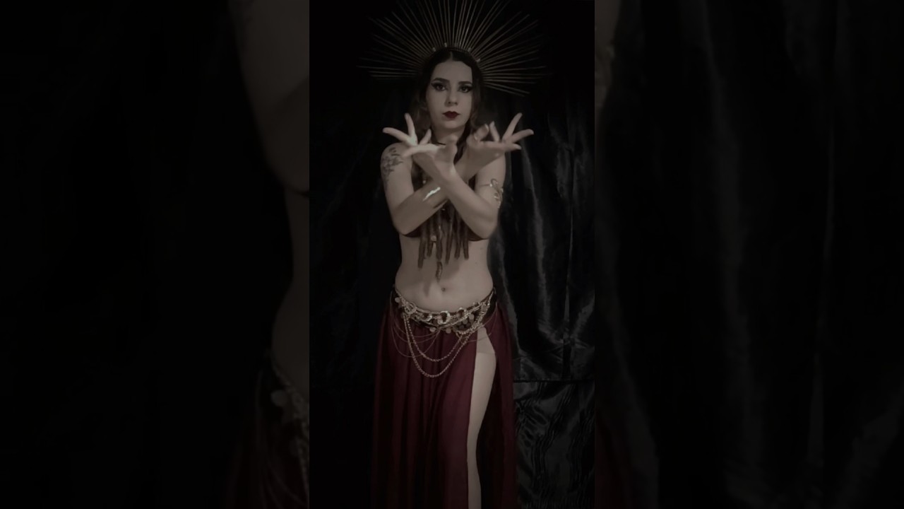 #fusionbellydance I don't want to look 'pretty', I want to look otherworldly and vaguely threatening