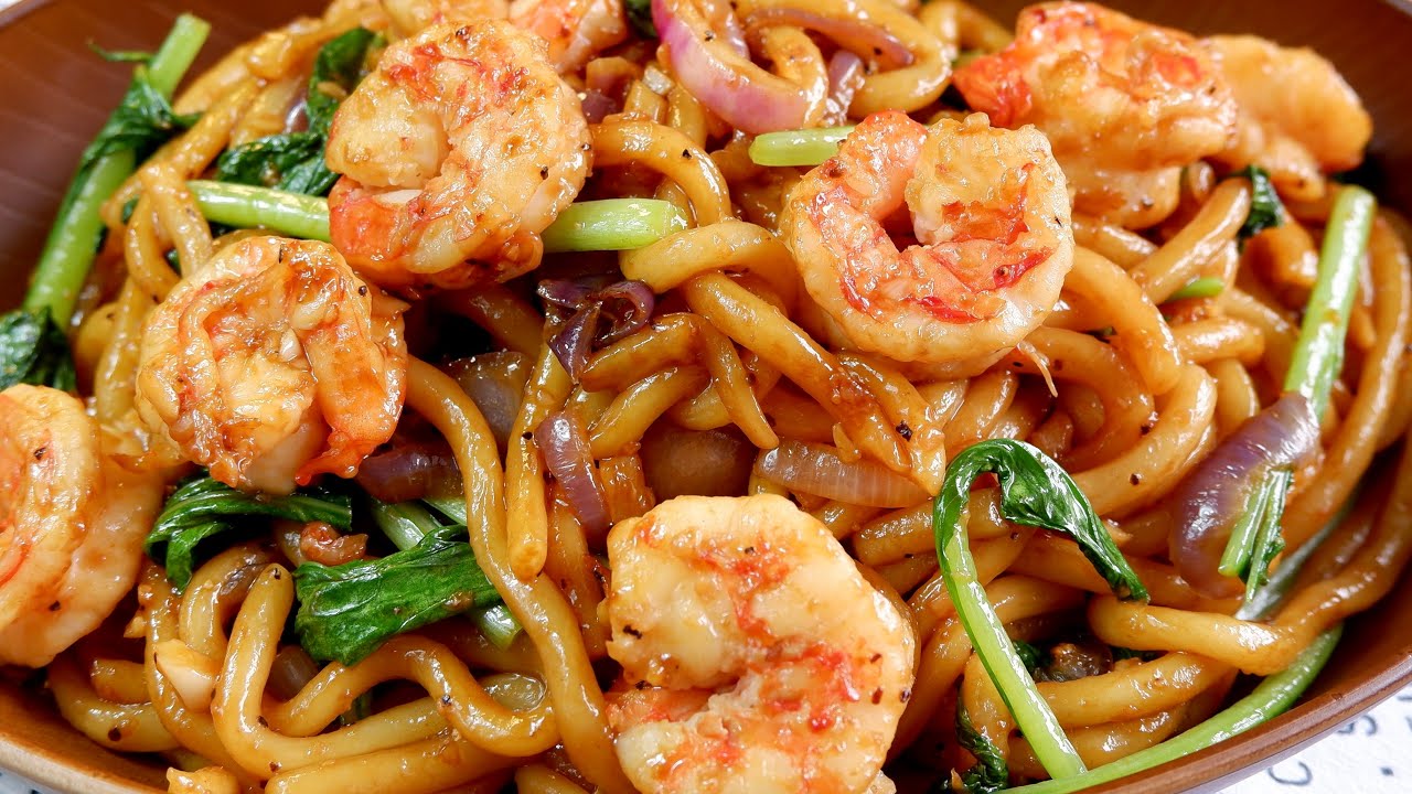 Easiest Shrimp Udon Stir Fry in Garlic & Onion Sauce Recipe  Chinese Prawn Chow Mein