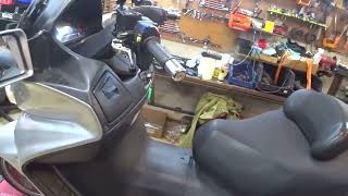 : SUZUKI SKYWAVE 650.       . 