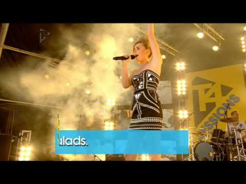Diana Vickers — Diana Vickers - The Boy Who Murdered Love - T4 On The Beach - 2010-07-04