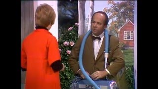 Vacuum Salesman from the Carol Burnett Show (Full Sketch)