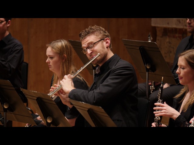 Brahms - Sérénade pour orchestre n°1: 5è mvt : Orch Philh Kansai / A.Dumay