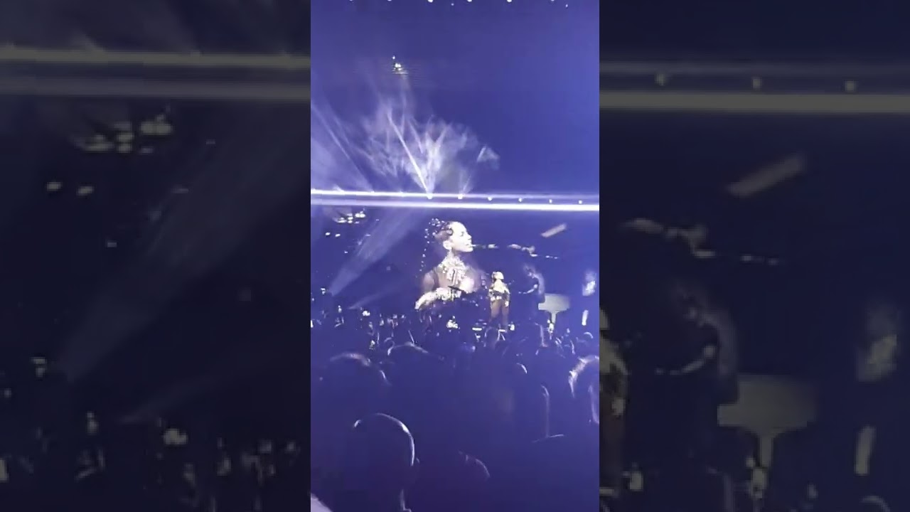 🇩🇪 Alicia Keys em Sap Arena - Mannheim - Alemanha - 23.06.22 🇩🇪 Foi lindo 😍. Thank's Alicia 🙏(1)