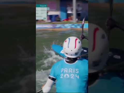 👏 La 45e médaille française est pour Angèle Hug en kayak cross #Olympics #Paris2024 #Olympics2024