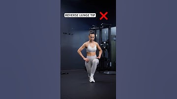 Reverse lunge wrong vs right! SAVE this tip for your next workout 😊💪🏼 #shorts