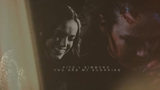 ▸Fitz + Simmons | Youre my sunshine.
