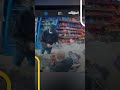 فيديو صادم في الأردن لص يسرق تاجر ا في وضح النهار ويختفي كأن ه شبحا 