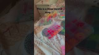 This Is A Three Second Sooong s  song