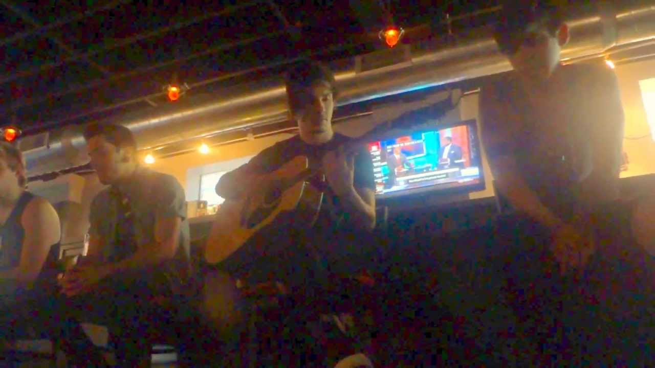 Crown the Empire - Payphone Acoustic HD (Live in Buffalo)