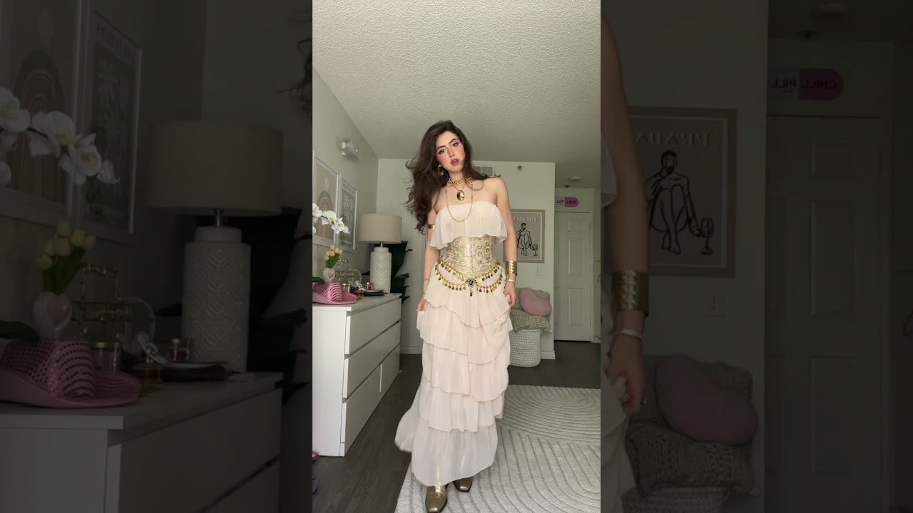 POV you dress like you just walked out of a storybook #fitcheck