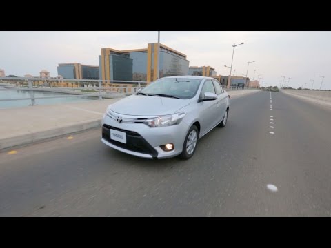 تويوتا عن قرب يارس 2016