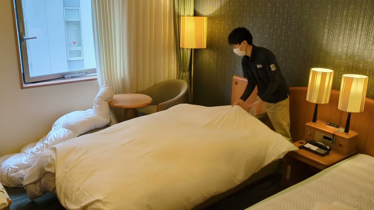 ベッドメイク②