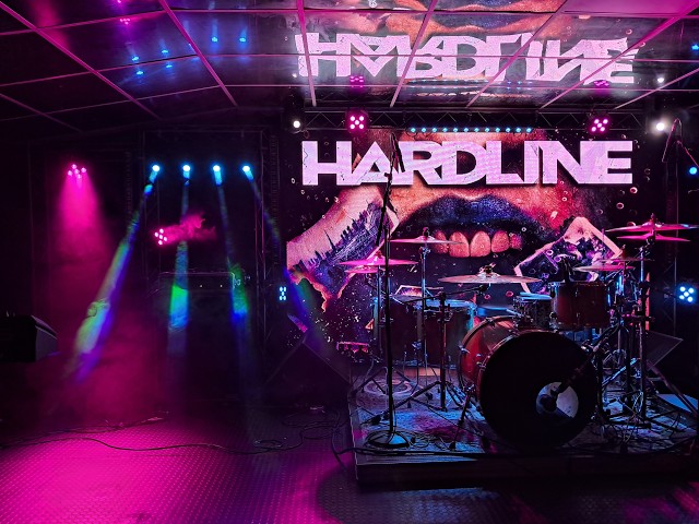 HARDLINE - Live Marseille 26 april 2026 - Shout / Rise up - YouTube