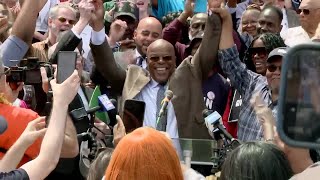 New Orleans Clerk of Criminal Court Calvin Duncan takes oath of office